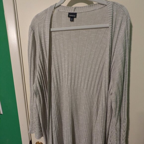 Torrid Size 3 open front cardigan sweater with flare sleeve detail - Picture 1 of 5